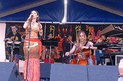 Glow and the Dept. of Luminosity, WOMAD 1998